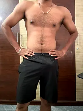 Snapshot of RightFielder chatting on October 15, 2025, 12:24 pm RightFielder online show from October 15, 2025, 12:24 pm