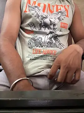 Snapshot of RightFielder chatting on October 21, 2025, 7:30 am RightFielder online show from October 21, 2025, 7:30 am