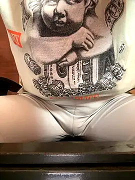 Snapshot of RightFielder chatting on October 26, 2025, 9:20 am RightFielder online show from October 26, 2025, 9:20 am