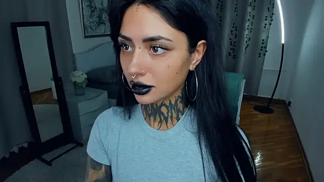 CharimgSabrina online show from September 28, 2025, 6:42 am