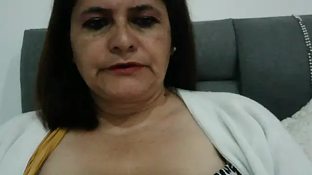 Snapshot of BiancaSteel chatting on February 16, 2026, 11:46 pm BiancaSteel online show from February 16, 2026, 11:46 pm