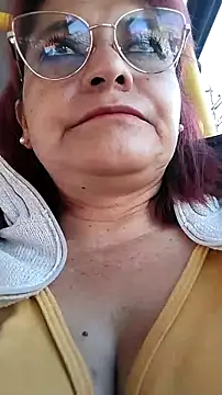 BiancaSteel online show from November 10, 2025, 9:20 pm