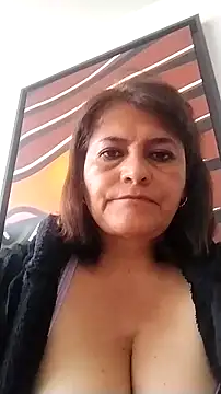 Snapshot of BiancaSteel chatting on June 11, 2026, 12:02 pm BiancaSteel online show from June 11, 2026, 12:02 pm