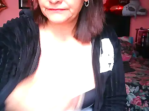 Snapshot of BiancaSteel chatting on July 3, 2026, 6:03 pm BiancaSteel online show from July 3, 2026, 6:03 pm