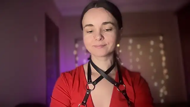 lanaloulou online show from September 15, 2025, 11:38 pm