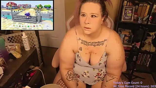 Snapshot of VioletNova chatting on March 19, 2026, 3:34 pm VioletNova online show from March 19, 2026, 3:34 pm