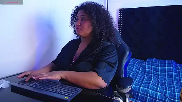 Ayliinn  online show from March 6, 2025, 6:08 am