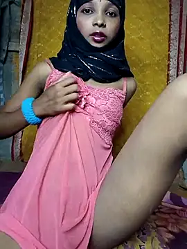 Cutesoma01 online show from September 8, 2025, 5:12 pm