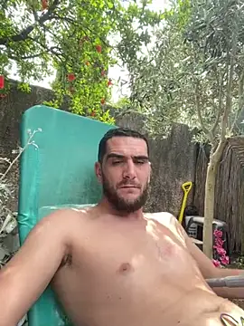 Snapshot of Anthopassif84 chatting on June 4, 2026, 11:37 am Anthopassif84 online show from June 4, 2026, 11:37 am