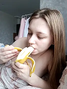 Bonechka online show from November 14, 2025, 7:23 am