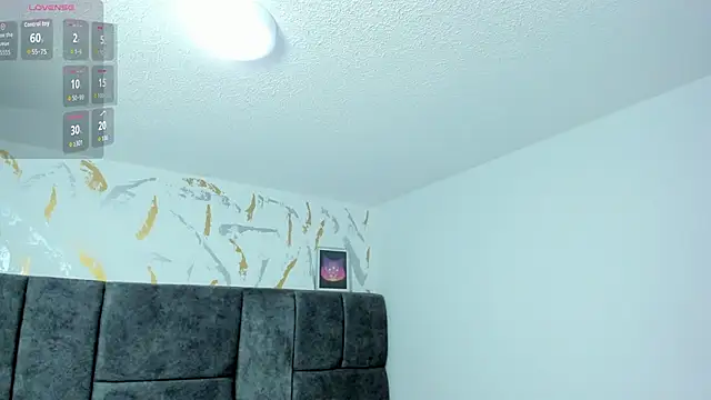 Cristal Velle online show from March 11, 2026, 12:32 pm