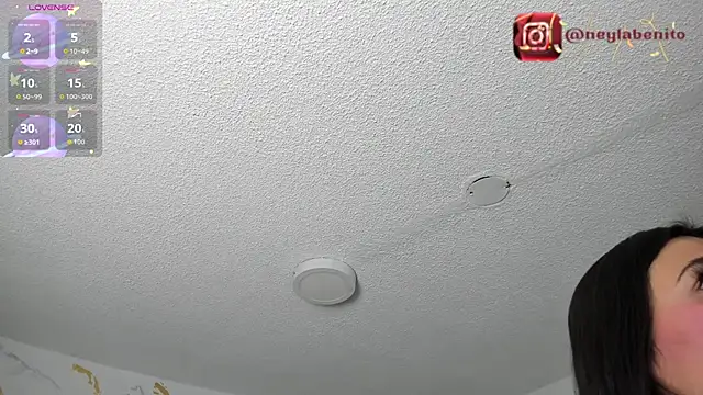Cristal Velle online show from August 1, 2026, 12:58 pm