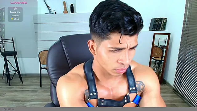 Apolotherock online show from November 19, 2025, 7:58 pm