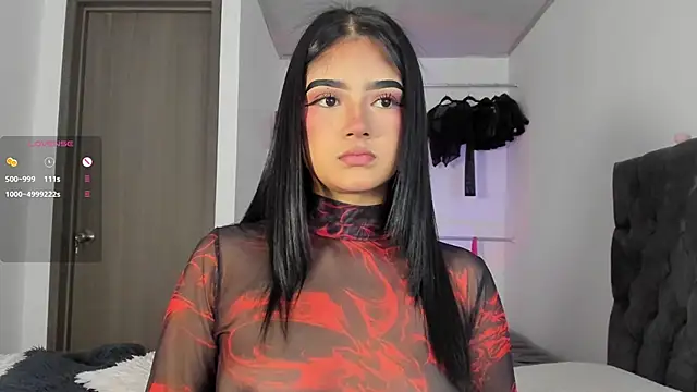 julietaa online show from September 26, 2025, 6:37 pm