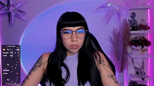 Saraa Desiree online show from March 17, 2025, 11:13 pm