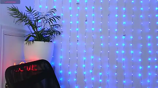 neferutt online show from January 8, 2026, 5:08 pm