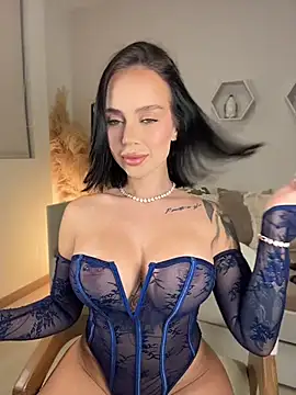 ValentinaMilann online show from July 25, 2026, 12:40 am