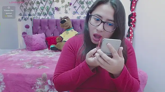 Anny  cute online show from September 9, 2025, 8:29 pm