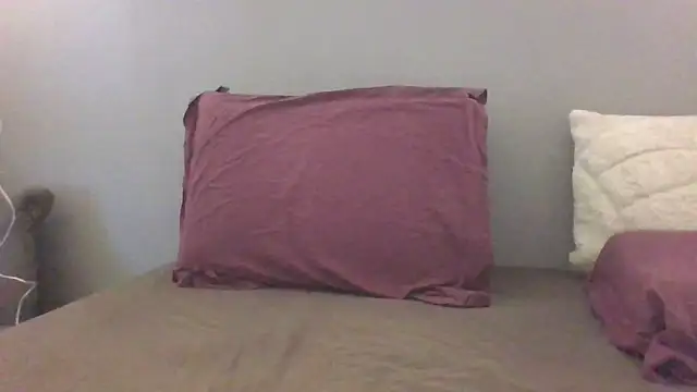 Snapshot of Valentinette chatting on June 14, 2026, 12:28 pm Valentinette online show from June 14, 2026, 12:28 pm