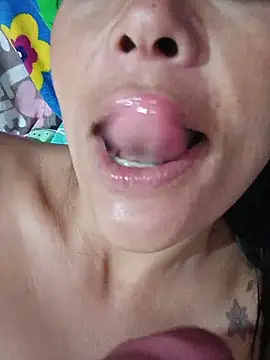 Snapshot of sarayulith chatting on July 31, 2026, 12:48 pm sarayulith online show from July 31, 2026, 12:48 pm