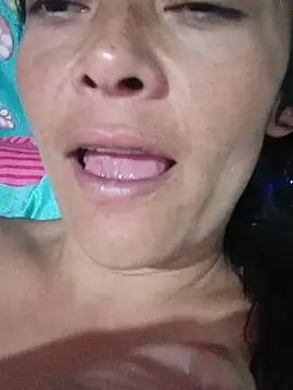 Snapshot of sarayulith chatting on July 17, 2026, 3:42 pm sarayulith online show from July 17, 2026, 3:42 pm