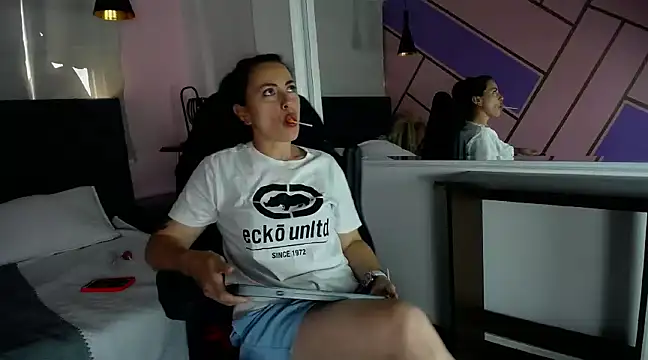 KeilaPark online show from March 20, 2025, 8:08 pm