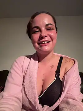 Snapshot of Biana_Fernan chatting on May 19, 2026, 9:11 pm Biana Fernan online show from May 19, 2026, 9:11 pm