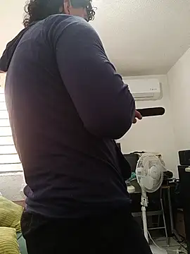 DocPepino online show from November 21, 2025, 7:57 pm