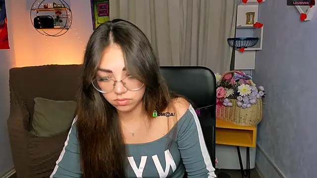 kiki swan online show from June 25, 2026, 7:19 pm