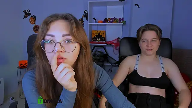 kiki swan online show from October 21, 2025, 6:02 am