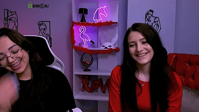 kiki swan online show from March 12, 2025, 8:20 pm