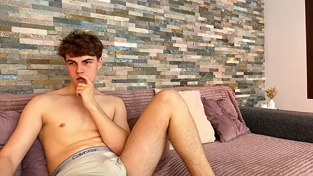 Aurora 5 online show from January 7, 2026, 12:21 pm