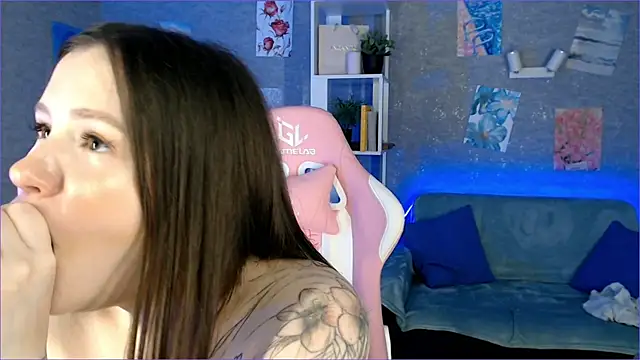 Bella Garcia online show from March 19, 2025, 4:47 am