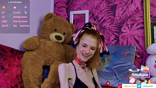 KittyRaine online show from June 10, 2026, 1:23 pm