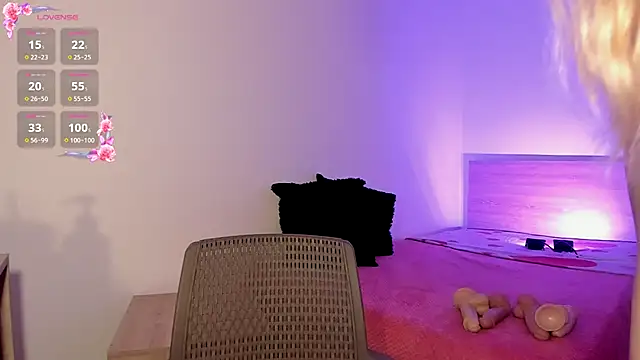 Snapshot of Amorkiss_ chatting on October 24, 2025, 1:43 pm Amorkiss online show from October 24, 2025, 1:43 pm