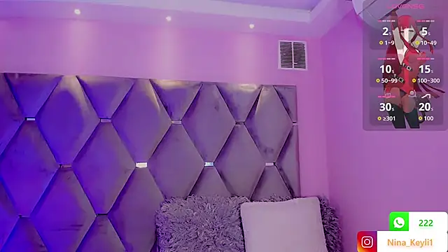 Nina Keyli online show from October 13, 2025, 7:48 pm