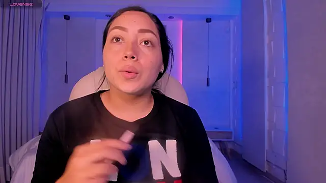 Snapshot of heidy_johns chatting on February 6, 2026, 3:13 am heidy johns online show from February 6, 2026, 3:13 am