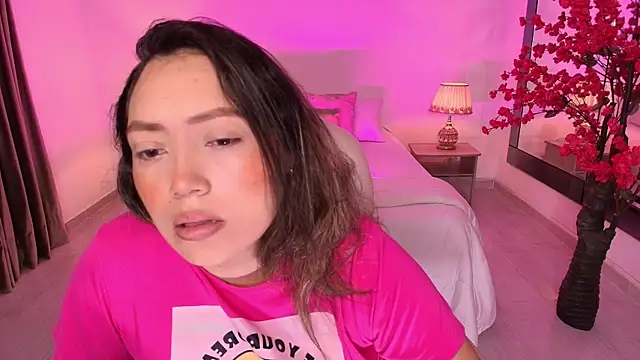 Snapshot of heidy_johns chatting on March 3, 2026, 3:24 am heidy johns online show from March 3, 2026, 3:24 am