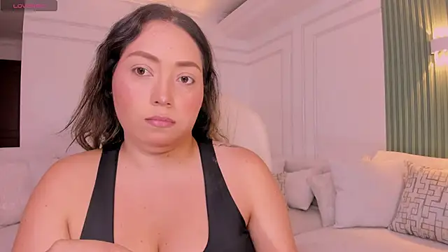 Snapshot of heidy_johns chatting on February 20, 2026, 7:27 pm heidy johns online show from February 20, 2026, 7:27 pm