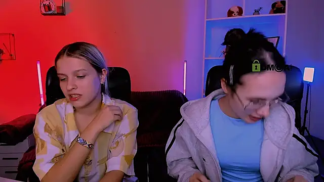 mona cloud online show from December 3, 2025, 12:55 am