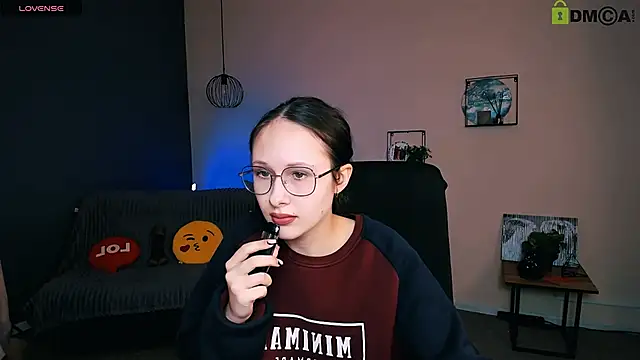 mona cloud online show from March 16, 2025, 9:27 am