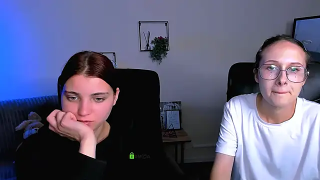 mona cloud online show from September 12, 2025, 7:24 pm