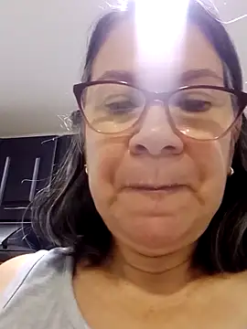 victoria wayne online show from October 27, 2025, 9:54 am