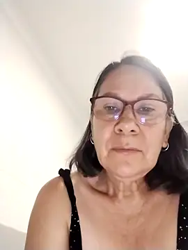 victoria wayne online show from May 4, 2026, 10:29 am