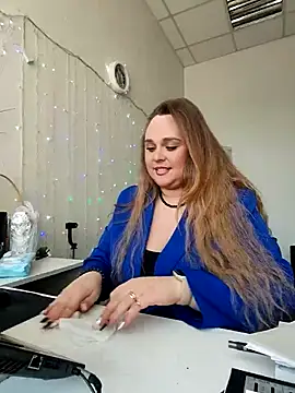 Juicy PeachLux online show from April 22, 2026, 5:58 am
