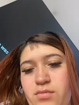 Snapshot of Karina_Leon chatting on July 11, 2026, 9:48 pm Karina Leon online show from July 11, 2026, 9:48 pm