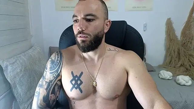 Isaac Carter online show from November 19, 2025, 10:59 am