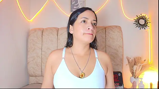 Snapshot of AvaX_777 chatting on August 1, 2026, 5:33 pm AvaX 777 online show from August 1, 2026, 5:33 pm
