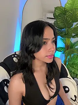  Emily Thompson  online show from March 8, 2026, 2:48 am