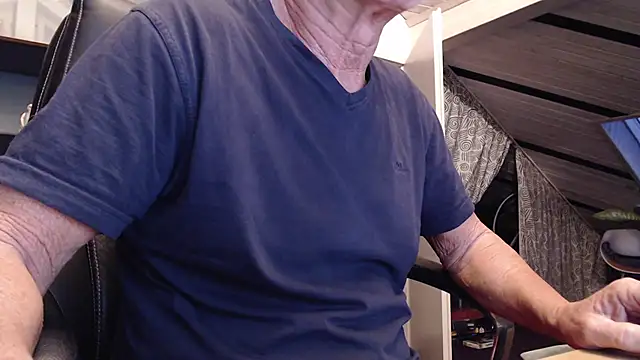 munichrubber online show from November 5, 2025, 5:43 am